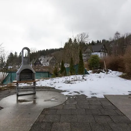 דירה Enticing Holiday In Near Bobsleigh Track ווינטרברג